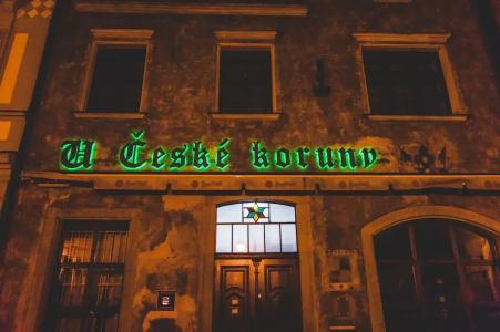 u České koruny - 0
