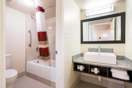 Red Roof Inn Dallas/Richardson - 53