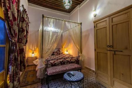 Riad Taryana - 47