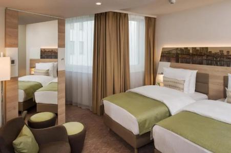 Holiday Inn Frankfurt Airport, An Ihg - 39
