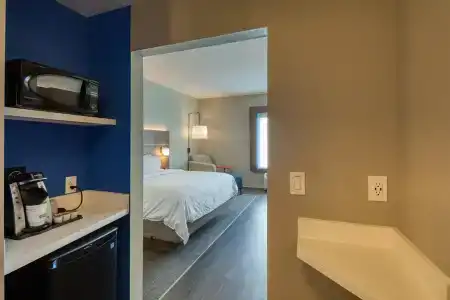 Holiday Inn Express & Suites - Charlotte - South End, An Ihg - 52