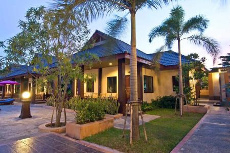Rose Bay Resort - 14