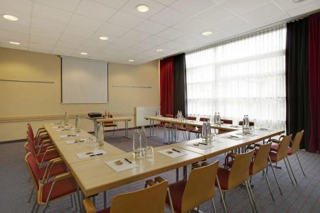 Holiday Inn Express Frankfurt Messe, An Ihg - 14
