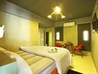 Chic Chiangkhan - 2