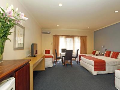 Greensborough - 2