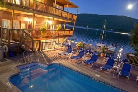 Lake Crest Inn - 70