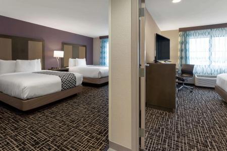 La Quinta by Wyndham Airport - 19