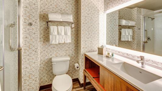 Holiday Inn, An Ihg - 40