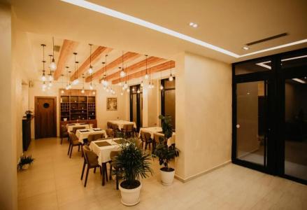 Miki - 19