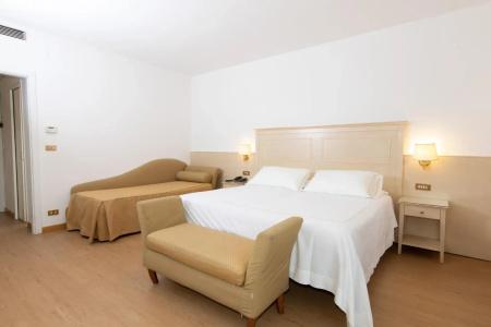 Universal Terme - 24