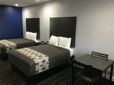Fairfield Inn and Suites by Marriott Houston Brookhollow - 3
