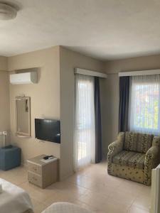 Koz Marigold Apart - 20