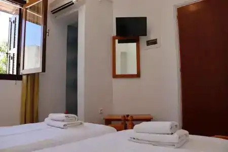 Stavros Pension - 72