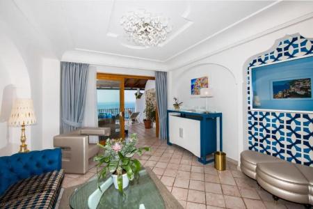 Eden Roc Suites - 304