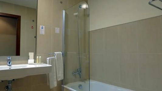 Golden Tulip Braga - Falperra - 74