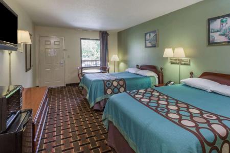 Super 8 by Wyndham/I-85 Atlanta - 6