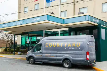 Courtyard By Marriott New York Jfk Airport - 0
