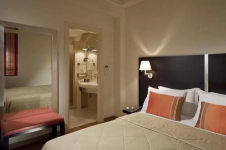 o&b Athens Boutique - 64