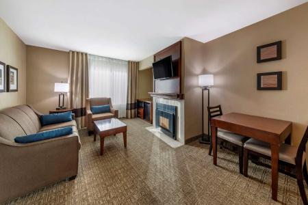 Comfort Inn & Suites Beach - 2