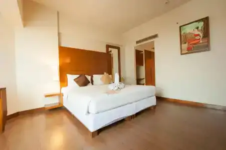 The Seasons Pattaya - Sha Plus Certified - 30