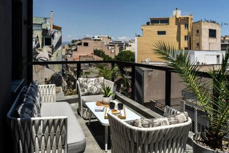 Melo Athens - 17