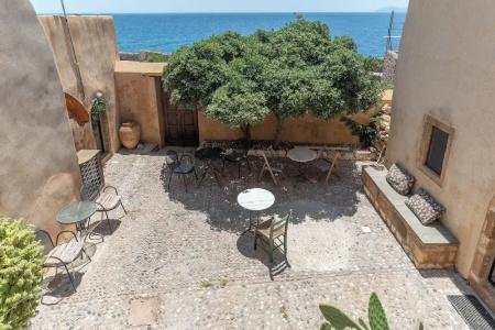 Goulas Traditional Guesthouse - 113