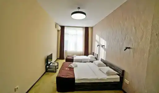 Mardi Plaza - 27