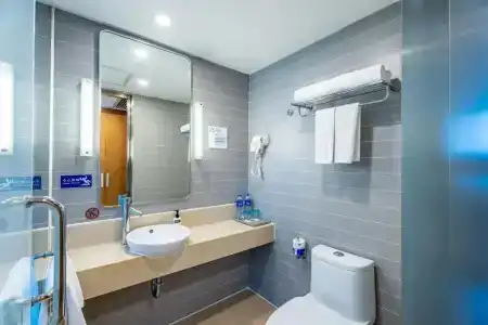 Holiday Inn Express Jinqiao Central, An Ihg - 42