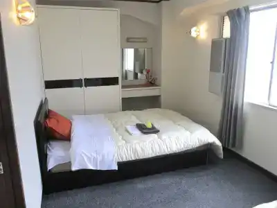 Sea View Court - 0