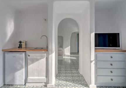 Luna Santorini Suites - 0