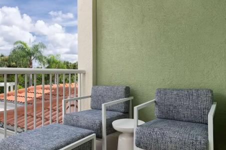 DoubleTree Suites by Hilton - 184