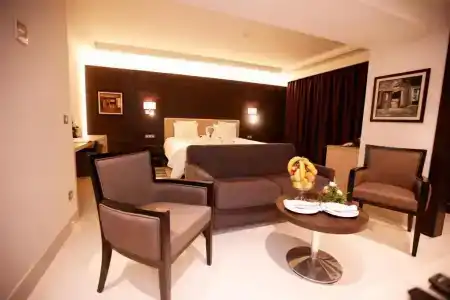 Radisson - 35