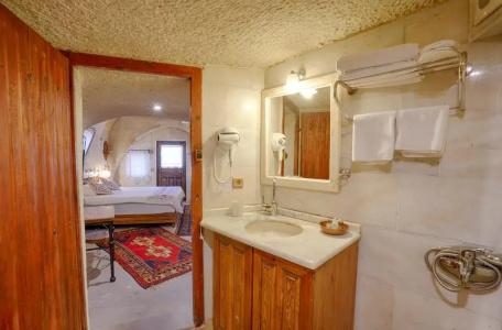 Tulip Cave Suites - 100
