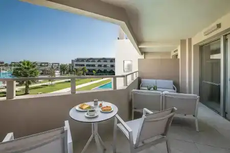 Euphoria Resort - Ai - 7