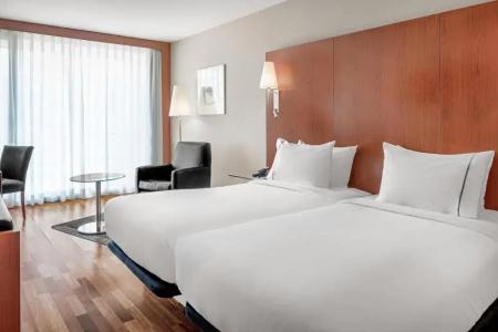 Ac La Rioja By Marriott - 36