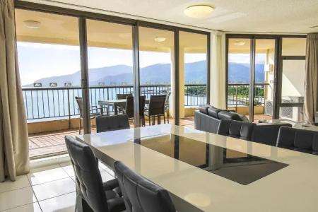Cairns Aquarius - 78