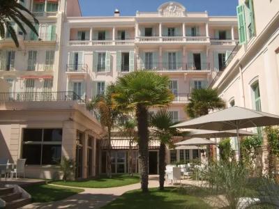 Hôtel Vacances Bleues Balmoral - 0