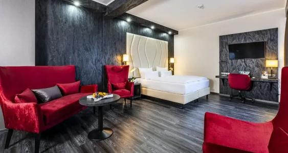 Plaza Schwerin; Sure Collection By Best Western - 158