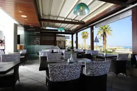 Steris Elegant Beach & - 25