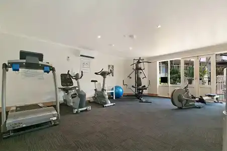 Noosa International - 13