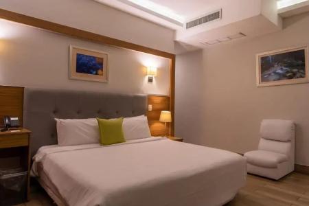 Weston Suites - 48