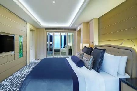 The St. Regis - 102