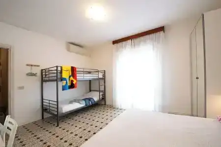 Le Petit - 46