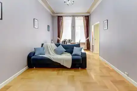 Веста на Рубинштейна - 36