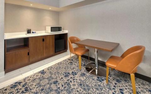 Four Points by Sheraton - 55