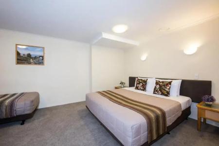 Albany Oak - 32