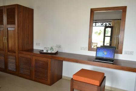 Lanka Beach Bungalows - 4