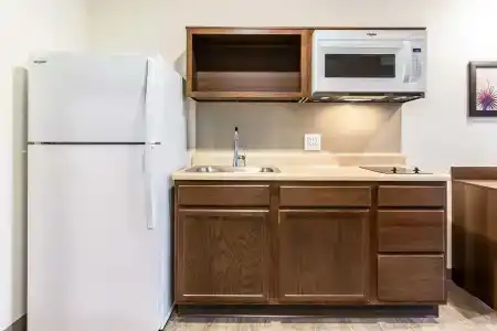 WoodSpring Suites Indianapolis Castleton - 10