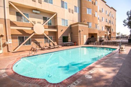 Holiday Inn Express & Suites Central - 45