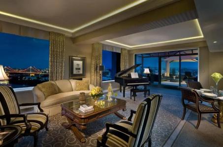 Stamford Plaza - 103